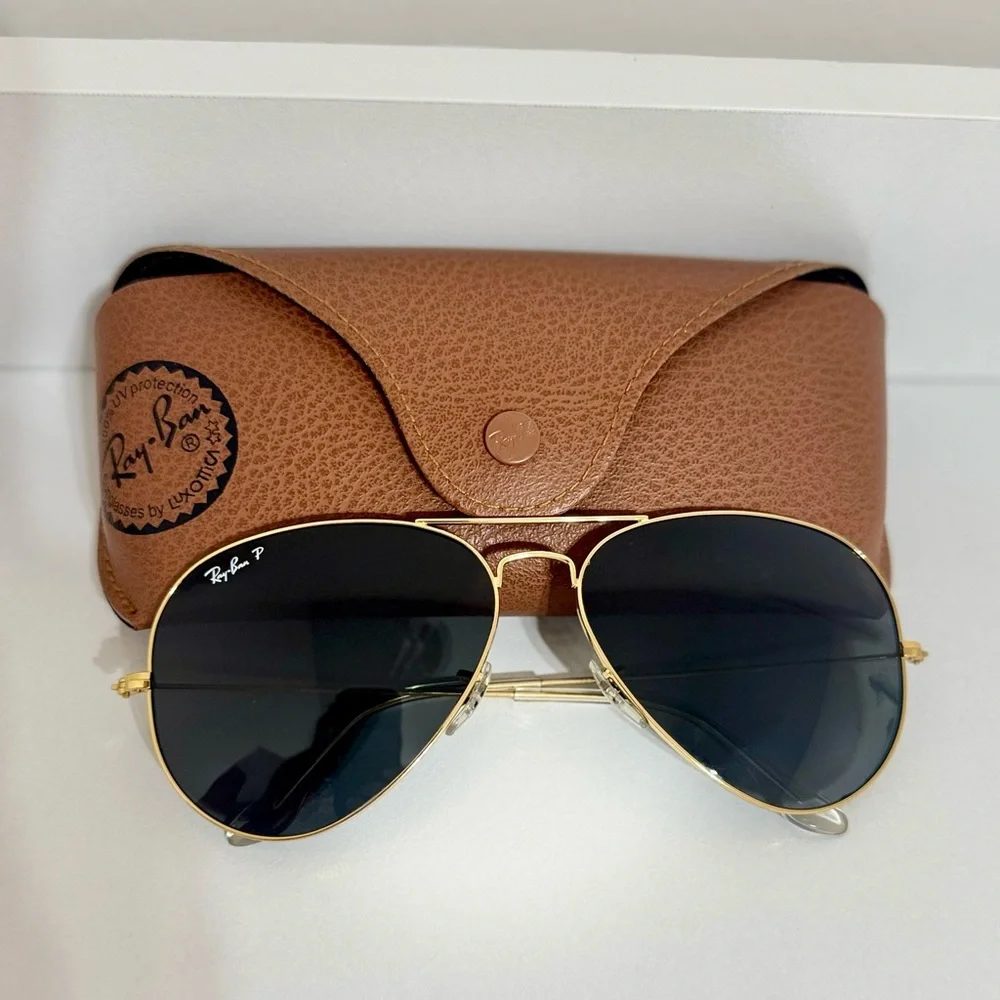 Unisex Ray-Ban Black and Gold Aviator Sunglasses - Picture 1 of 6